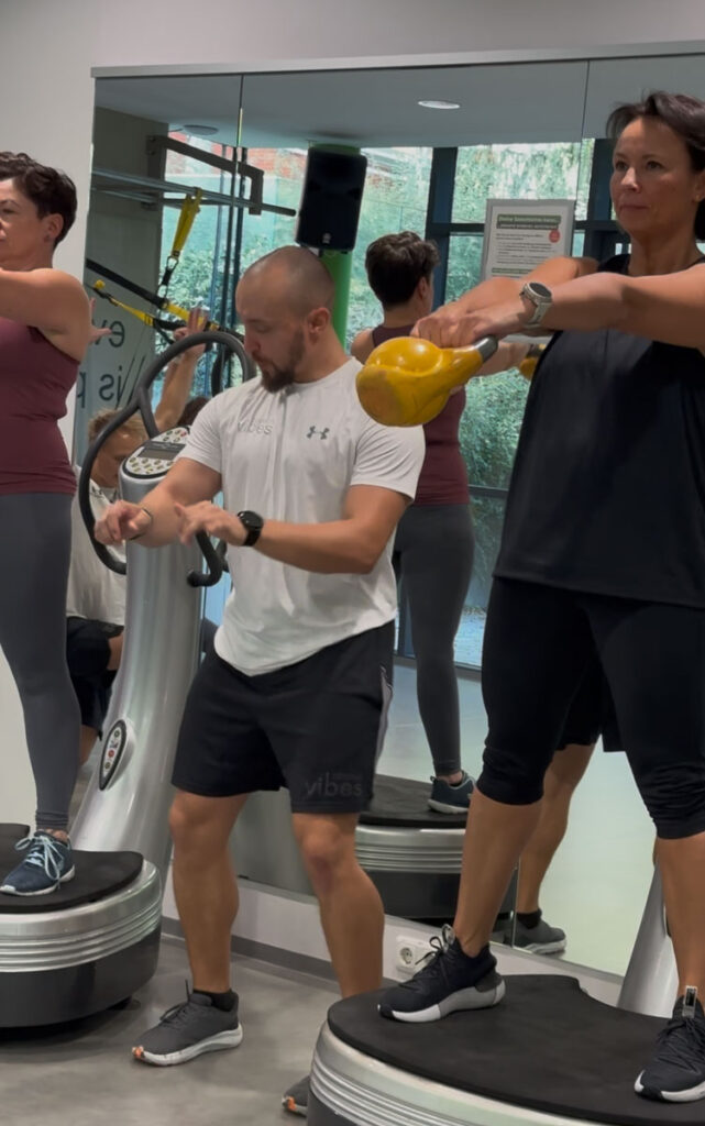 kettlebell-swing-powerplate