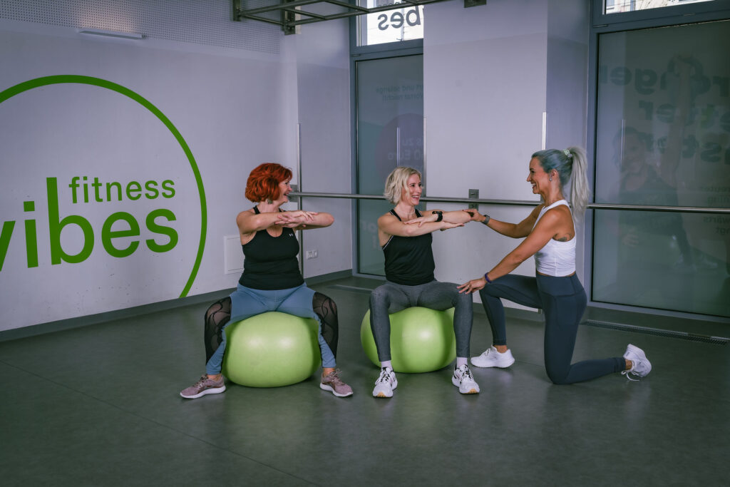 beckenbodentraining-gymnastikball-aktivierung