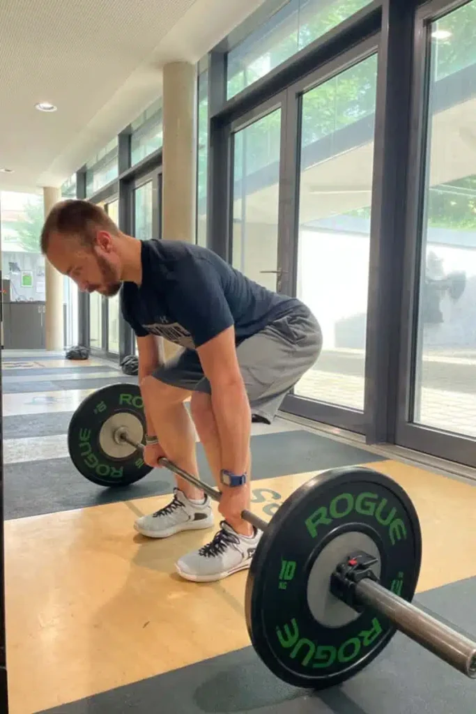 big-3-deadlift-richtig-unten