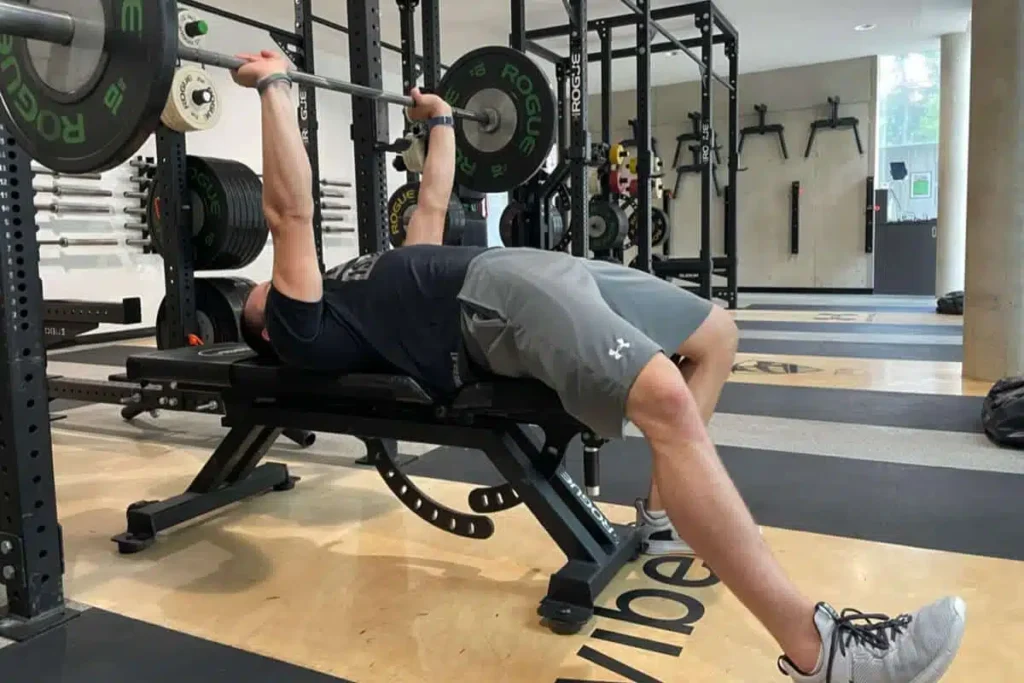 big3-bench-press-falsch-oben