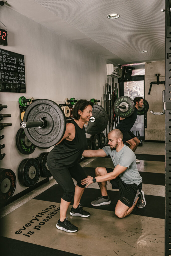 kniebeuge-squat-krafttraining-betreuung